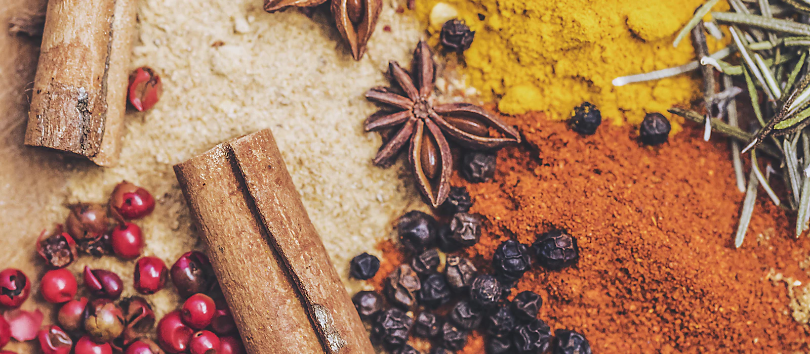 Whole and ground spices